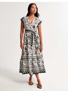 Abercrombie Black And White Floral Dress